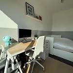 Luxury Apartment, Private Terrace & Free Parking